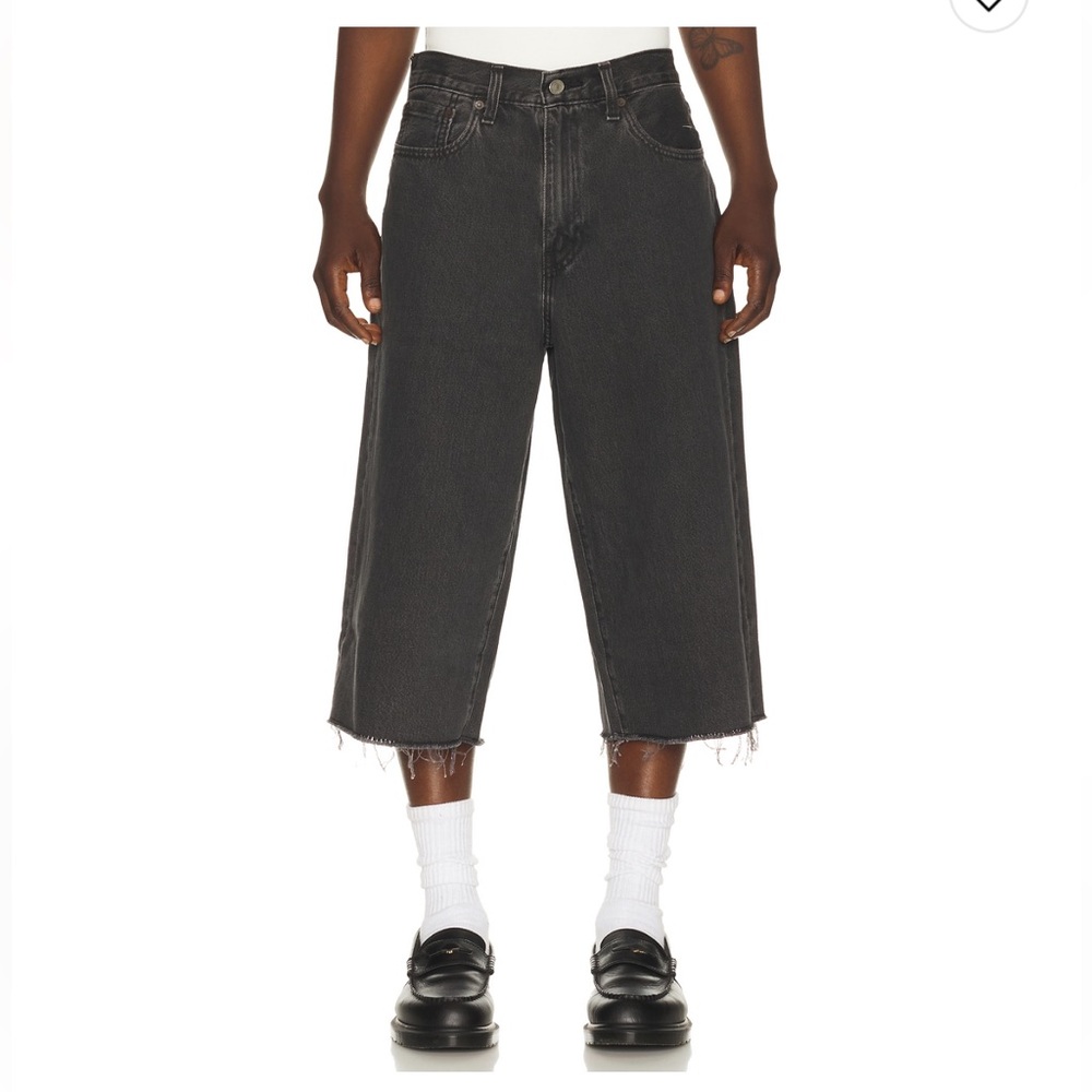 478 Baggy Capri Shorts in Just Business Size 32